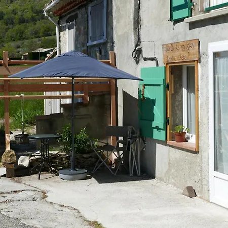 Les Bois Rouges Bed and breakfast