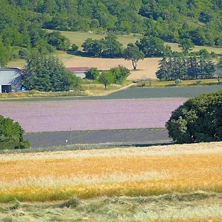 Les Bois Rouges 3* La Rochegiron