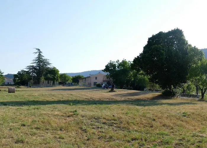 Les Bois Rouges 3* La Rochegiron